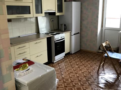 квартира за адресою Анни Ахматової вул., 35-А