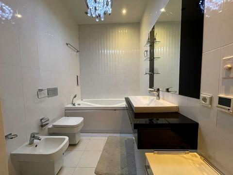 квартира по адресу Андрея Верхогляда ул. (Михайла Драгомирова), 20