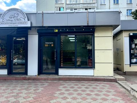 комерційна за адресою Івана Миколайчука вул., 17