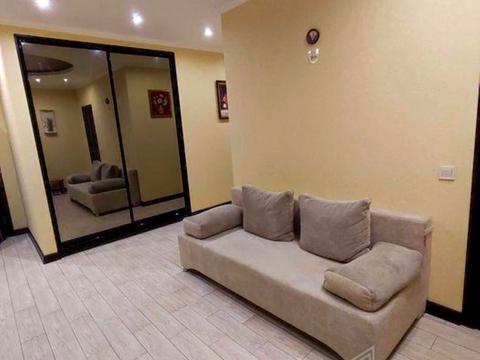 квартира за адресою Ревуцького вул., 7-В