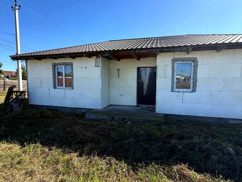 будинок за адресою с. Ревне, Новоселів