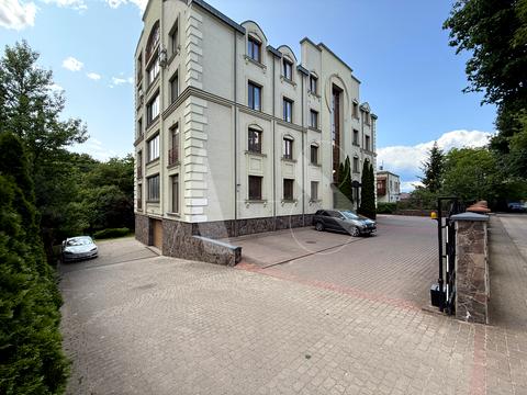 квартира за адресою Таджицька вул., 1