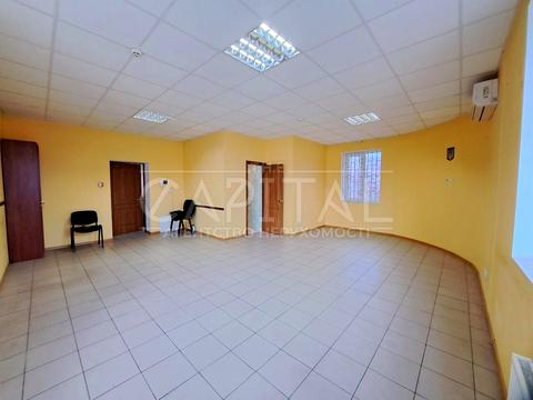 коммерческая по адресу Дніпровський просп., 25