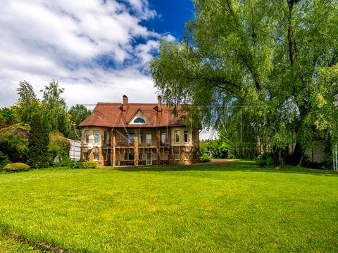будинок за адресою Центральна, 3