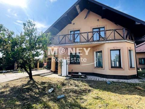 будинок за адресою с. Нові Петрівці, Нові Петрівці