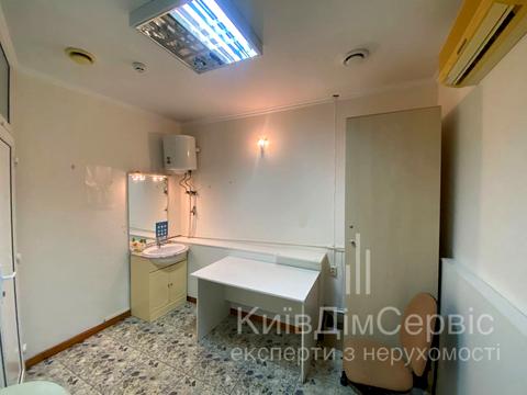 комерційна за адресою Володимира Івасюка просп. (Героїв Сталінграду), 20