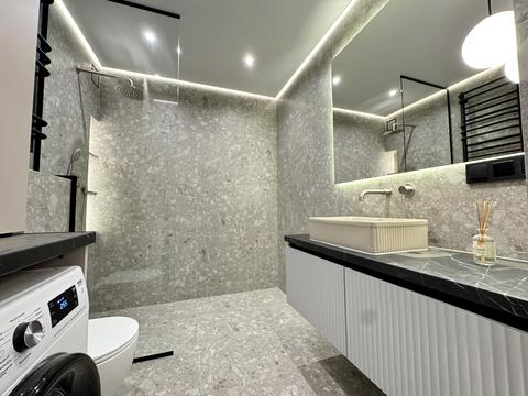 квартира за адресою Романа Левицького вул., 4