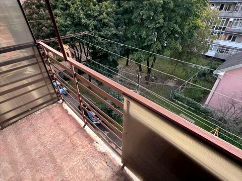 квартира за адресою Хотинська вул., 9
