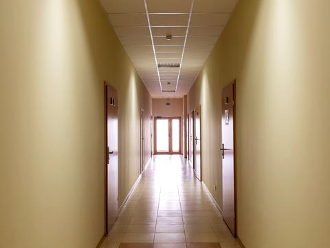 комерційна за адресою Євгена Сверстюка вул. (Марини Раскової), 11-А