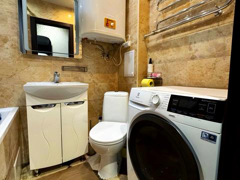 квартира по адресу Любарского ул., 84-А