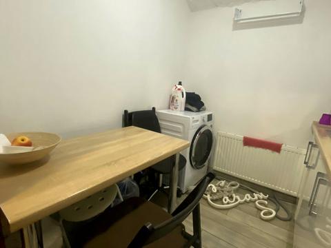 коммерческая по адресу Івана Франка, 109