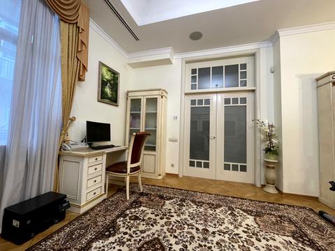 квартира за адресою Мала Житомирська вул., 5