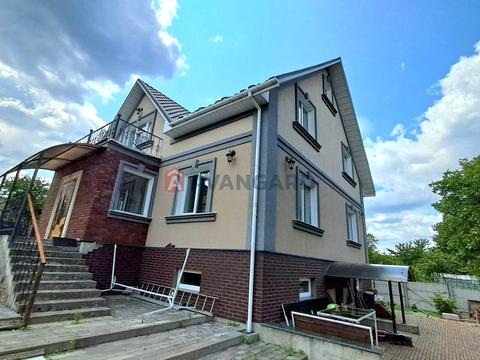 будинок за адресою 1 Дачна