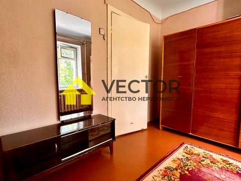 квартира за адресою Євгена Гребінки вул., 27