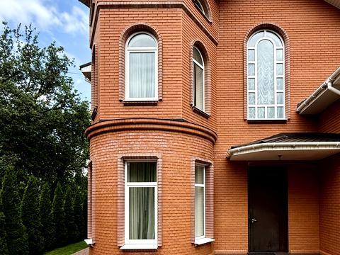 будинок за адресою Лебедина вул.