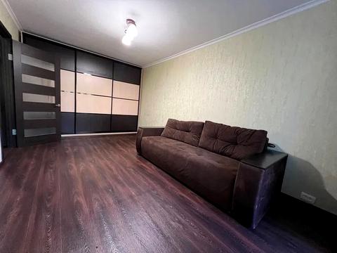 квартира за адресою Героїв просп., 18