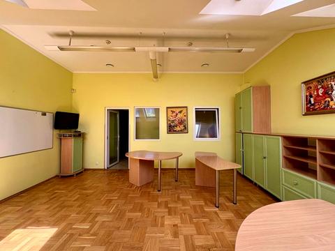комерційна за адресою Туган-Барановського М., 16