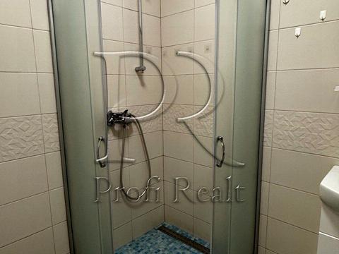 квартира за адресою Абрикосова вул., 18