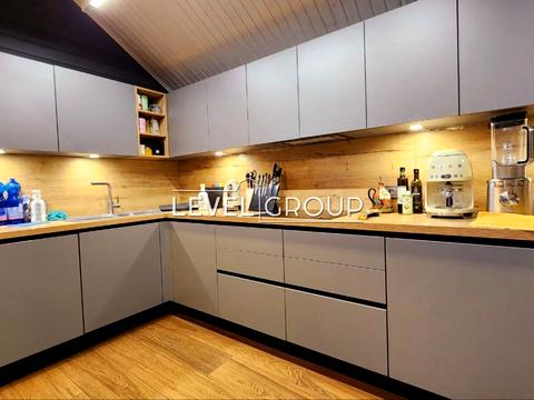 будинок за адресою Затишна