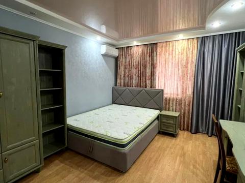 будинок за адресою Михайла Янгеля вул., 8