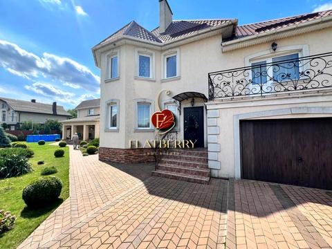 будинок за адресою Берегова вул., 1