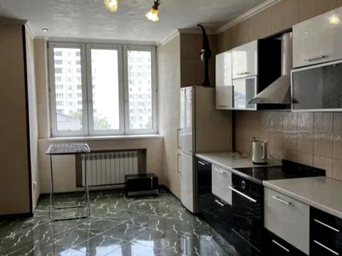 квартира за адресою Срібнокільська вул., 1