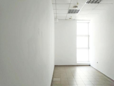 комерційна за адресою площа Ринок, 1