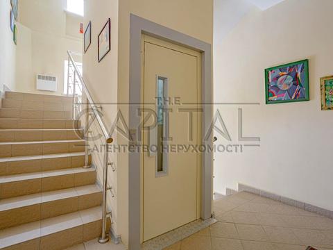 комерційна за адресою Саксаганського вул., 42