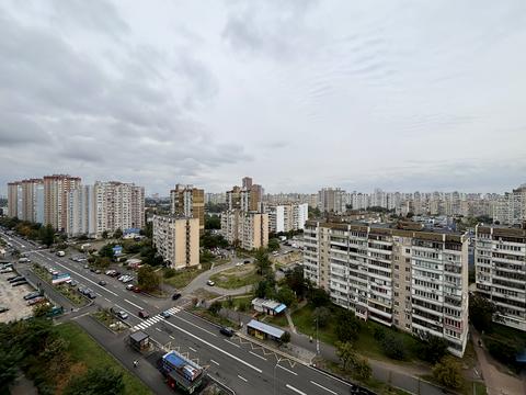 квартира за адресою Драгоманова вул., 10