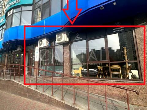 комерційна за адресою Анни Ахматової вул., 30