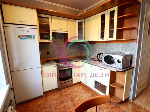 квартира за адресою Червоної Калини просп. (Володимира Маяковського), 52