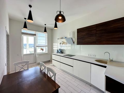 квартира за адресою Асхарова, 13в