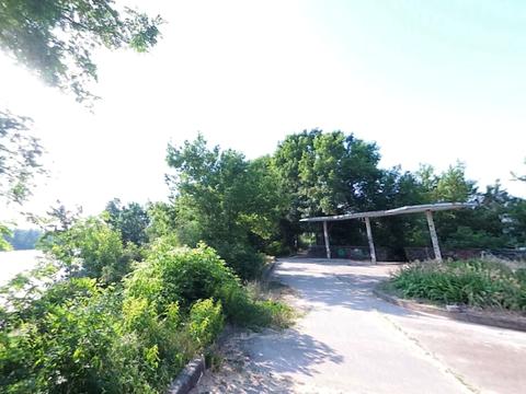 ділянка за адресою Садова вул., 2