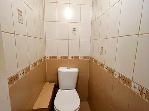квартира за адресою Будівельників бульв., 4