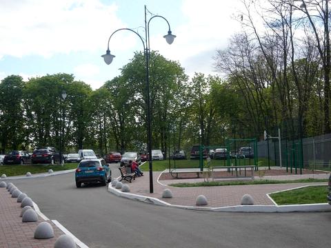 комерційна за адресою Авіаконструктора Ігоря Сікорського вул. (Танкова), 1-А