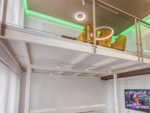 комерційна за адресою Зарічна вул., 6