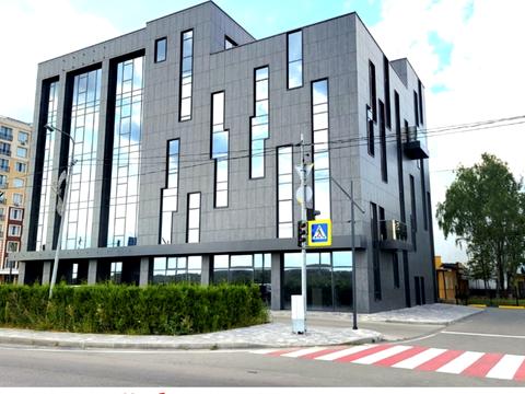 комерційна за адресою Садова вул., 1