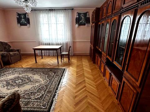 дом по адресу Центральна