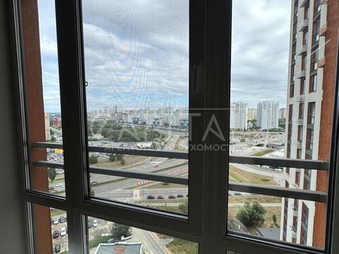 квартира за адресою Дніпровська набережна вул., 18-А