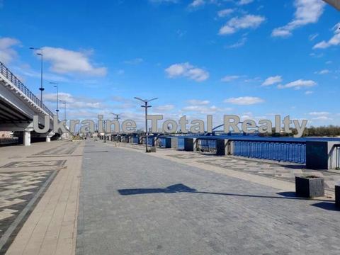 квартира за адресою Набережно-Хрещатицька вул., 7-Б