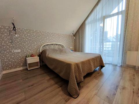 будинок за адресою Євгена Коновальця вул., 38