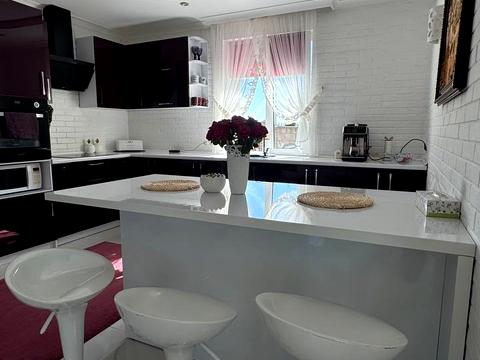 будинок за адресою с. Біла Криниця, Центральна