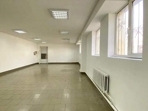 комерційна за адресою Подільська вул., 93
