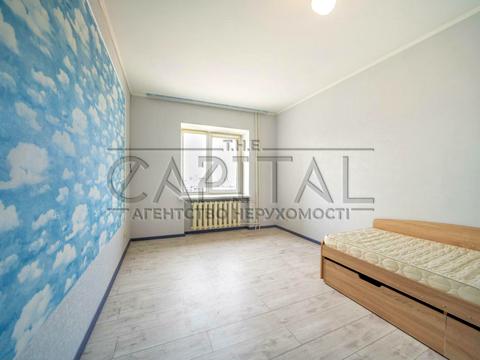 квартира по адресу Ревуцкого ул., 5