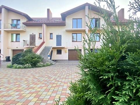 будинок за адресою Незалежності