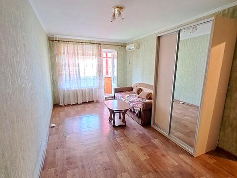 квартира за адресою Шкільна вул. (Героїв Сталінграда), 42