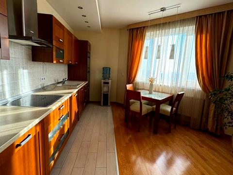 квартира за адресою Героїв Оборони вул., 10-А