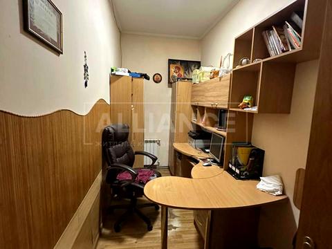 коммерческая по адресу Симона Петлюры ул., 8