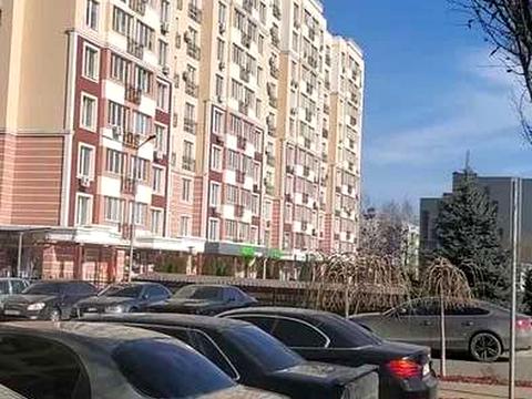 квартира по адресу Александровская ул., 1
