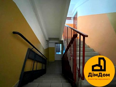 квартира за адресою Миколи Хвильового вул., 1